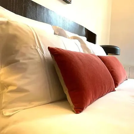 E Fauvette De Standing Avec Terrasse *