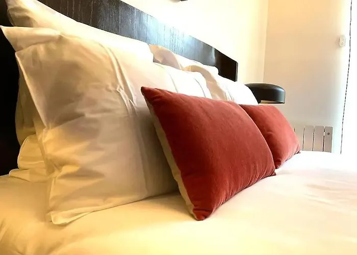 E Fauvette De Standing Avec Terrasse *